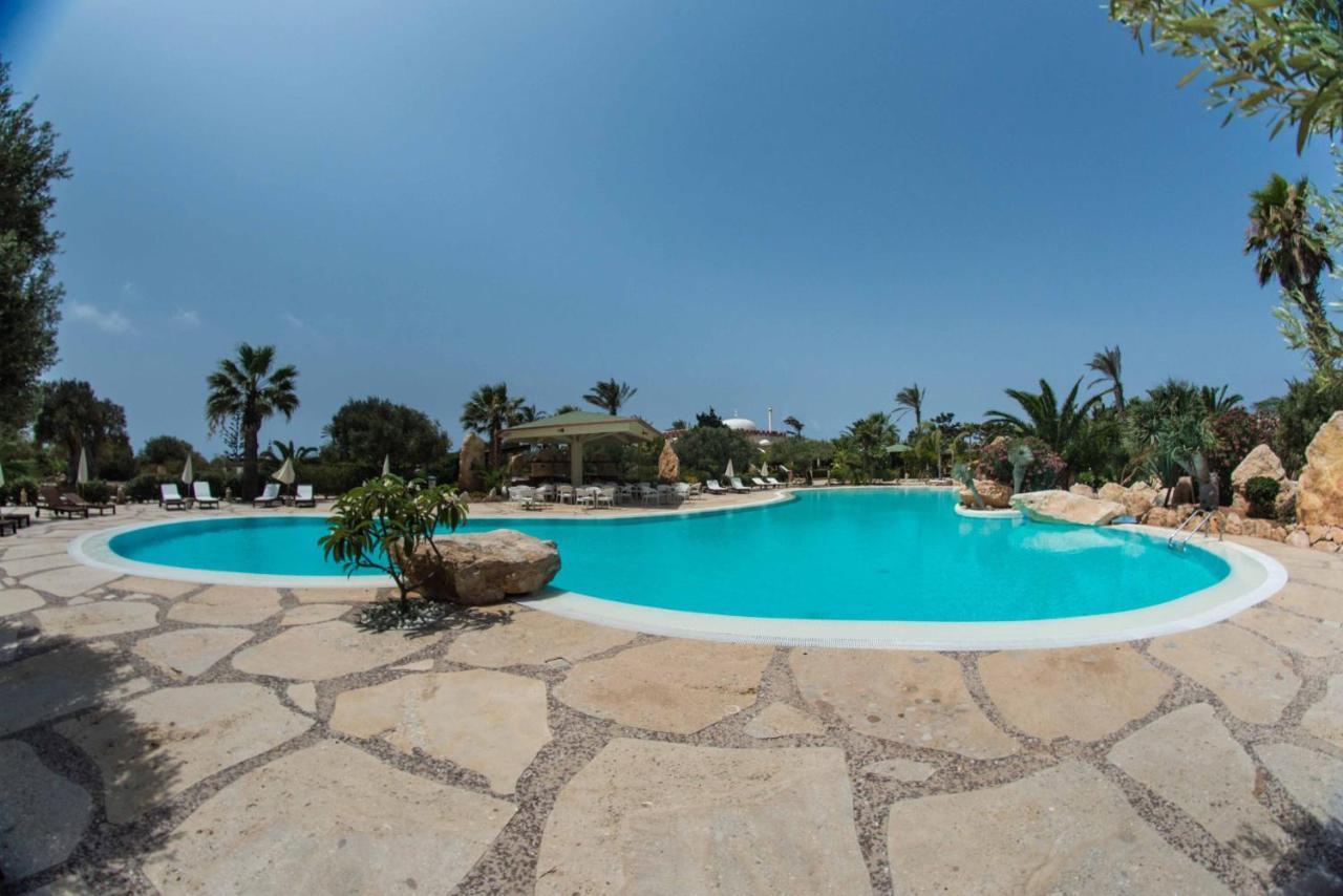Cupola Bianca Resort ลัมเปดูซา ภายนอก รูปภาพ