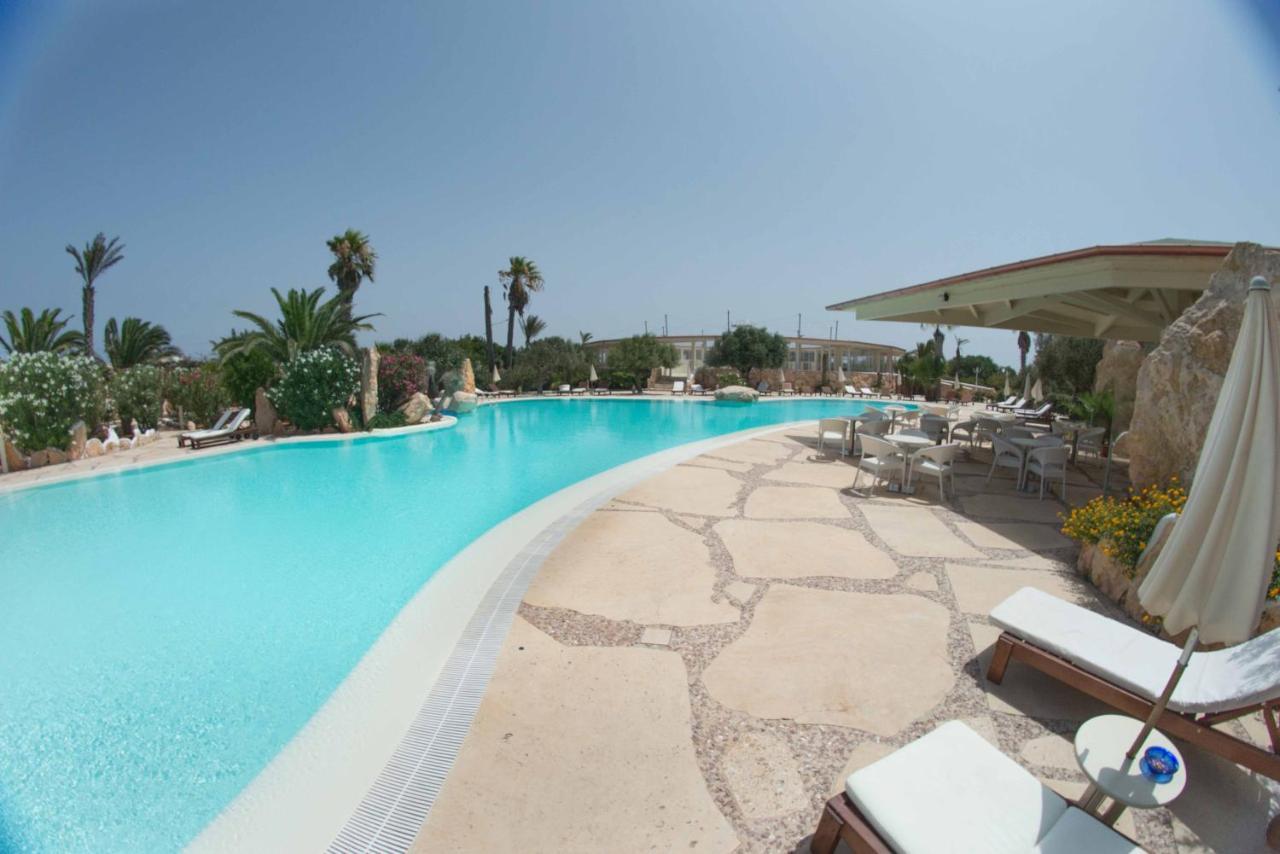 Cupola Bianca Resort ลัมเปดูซา ภายนอก รูปภาพ
